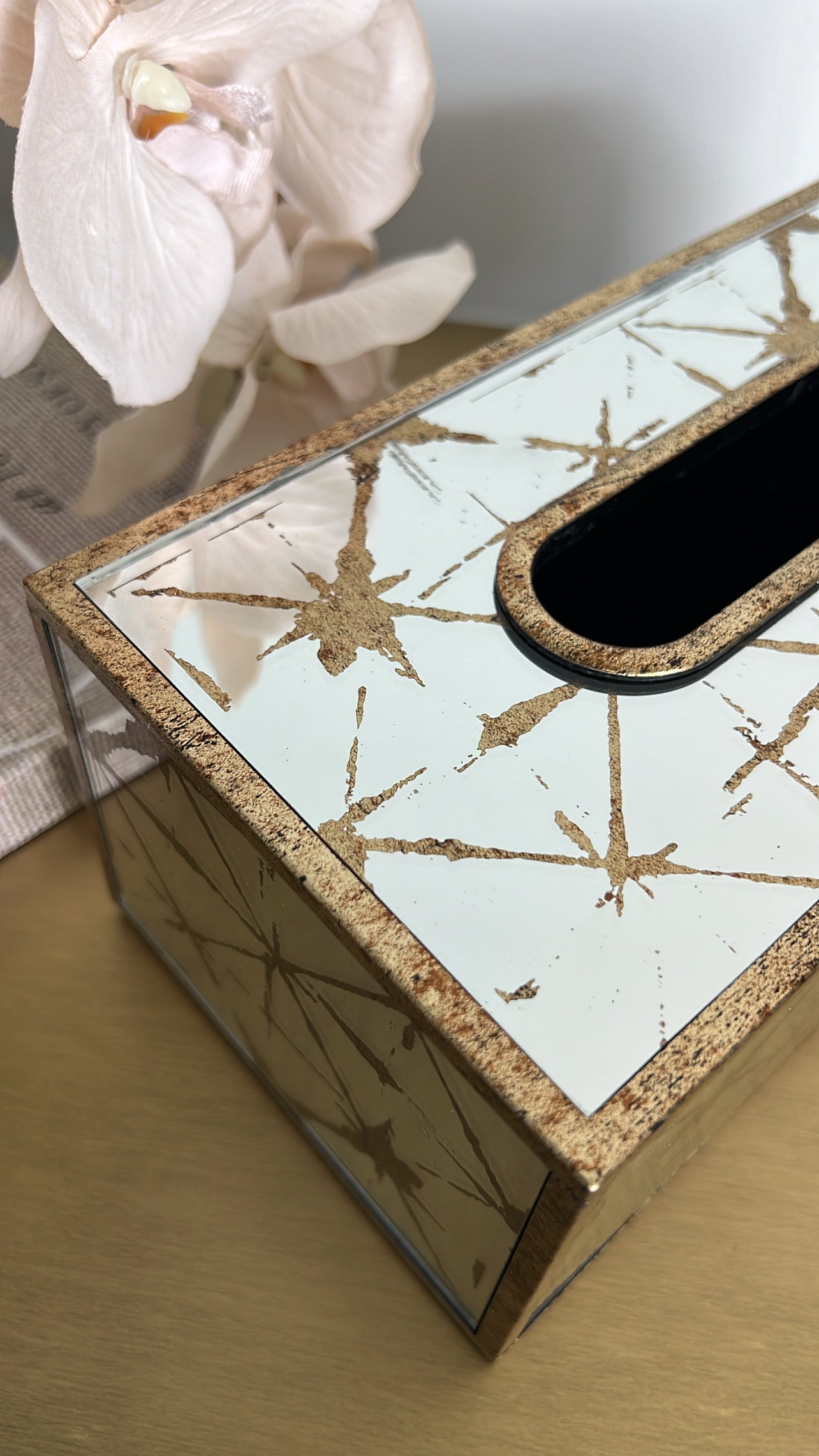 Starlight mirrored Tissue Box