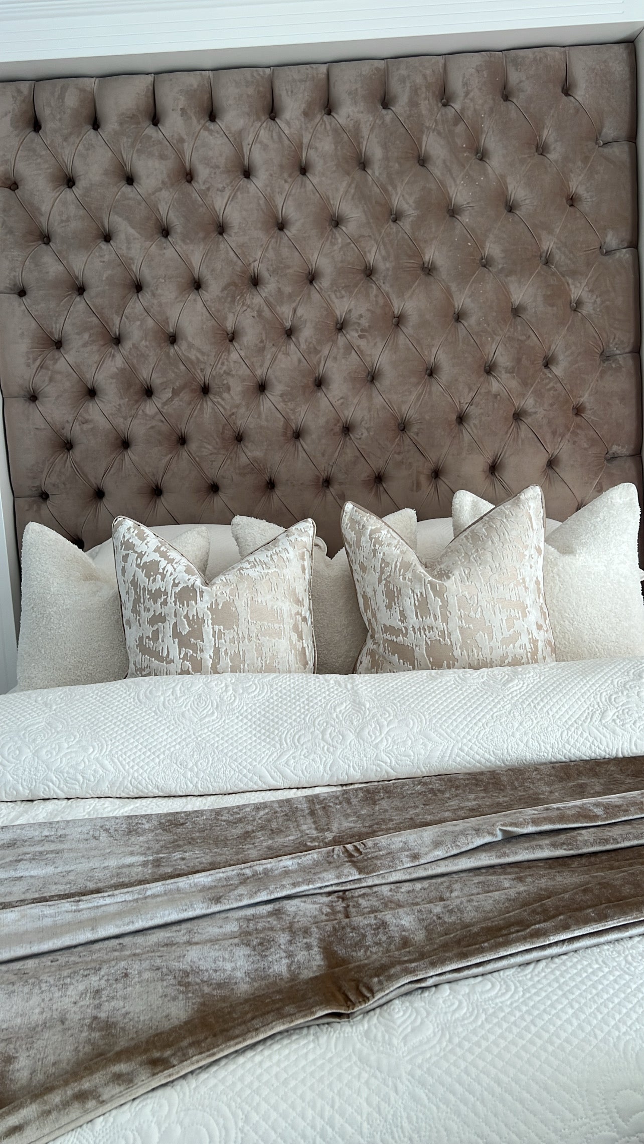 Lama Nude square 55x55 - Luscious Homewares