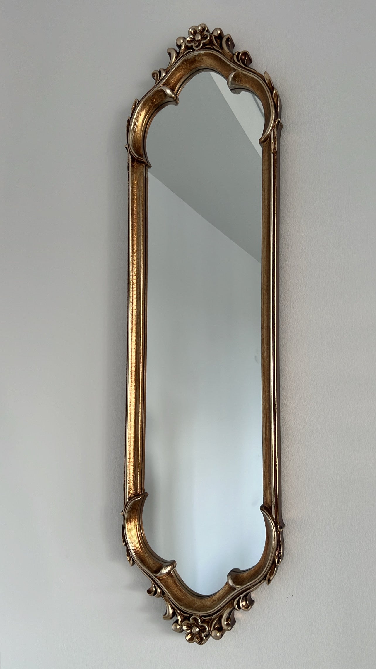 Vintage ornate handcarved oval mirror - Luscious Homewares