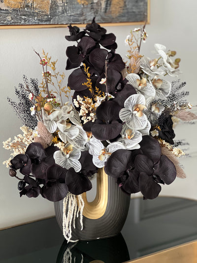 Jaliyah  floral arrangement - Luscious Homewares