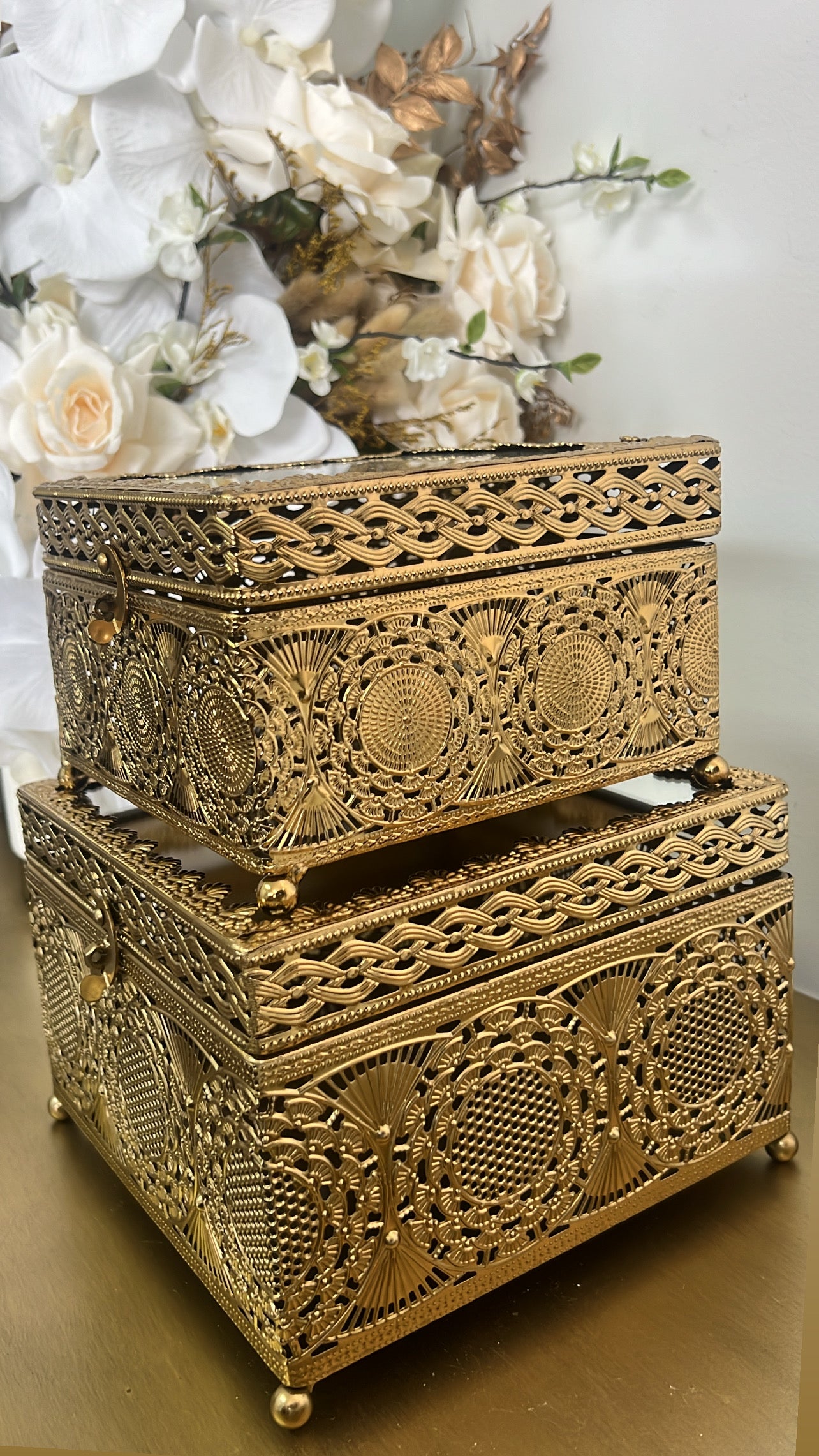 Vintage brass square decorative box - Luscious Homewares