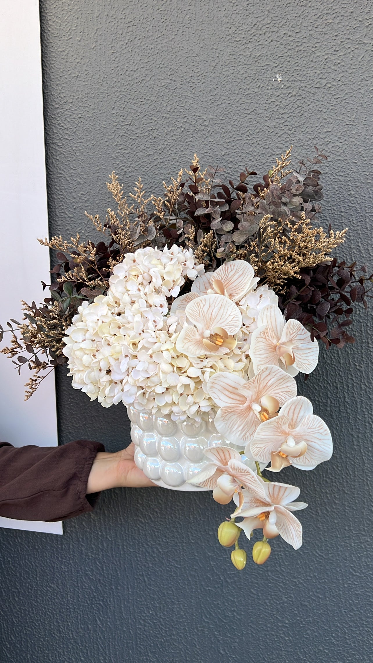 Lila bloom floral arrangement