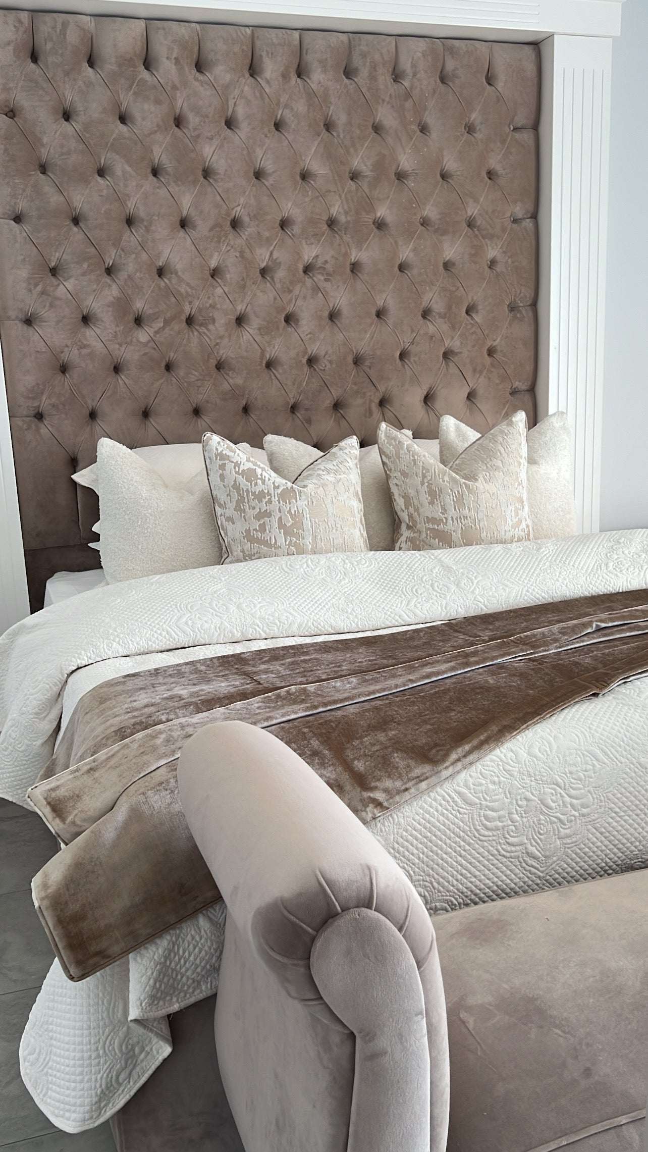 De luxe latte throw 140x220cm - Luscious Homewares