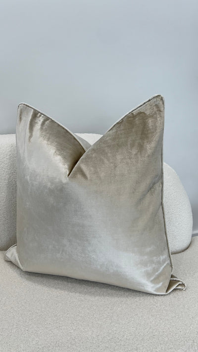 De-luxe nude velvet cushion