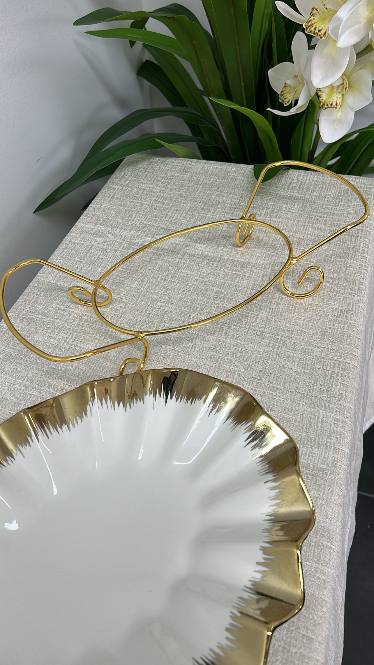 White and gold rack serving platter