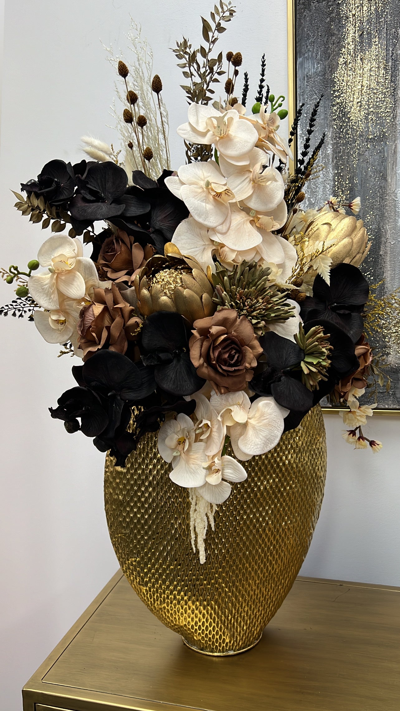 Nature blooms floral arrangement