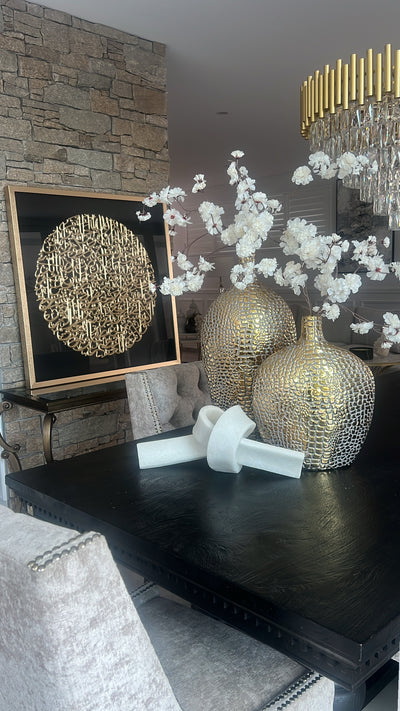 Link Resin Quartz sculpture stand - Luscious Homewares