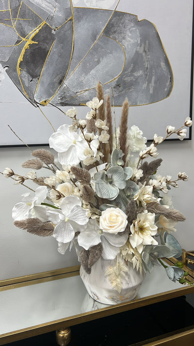 Daphnia bloom floral arrangement - Luscious Homewares