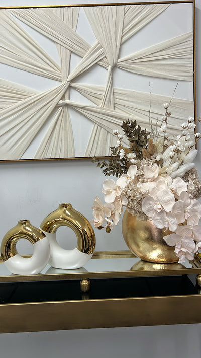 Honeycomb everlasting floral arrangement - Luscious Homewares