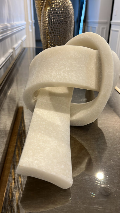 Link Resin Quartz sculpture stand - Luscious Homewares