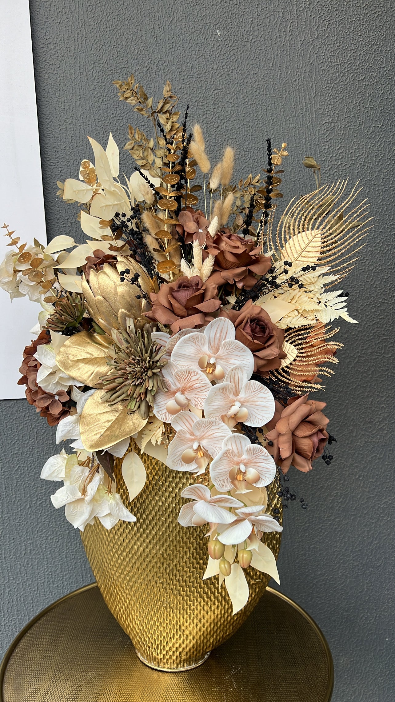 Lamya floral arrangement