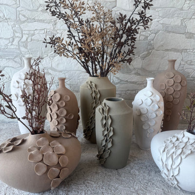 AMPHORA collection Olphe Sculptured pottery vase Matt off white