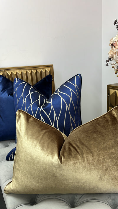 Zillara navy cushion