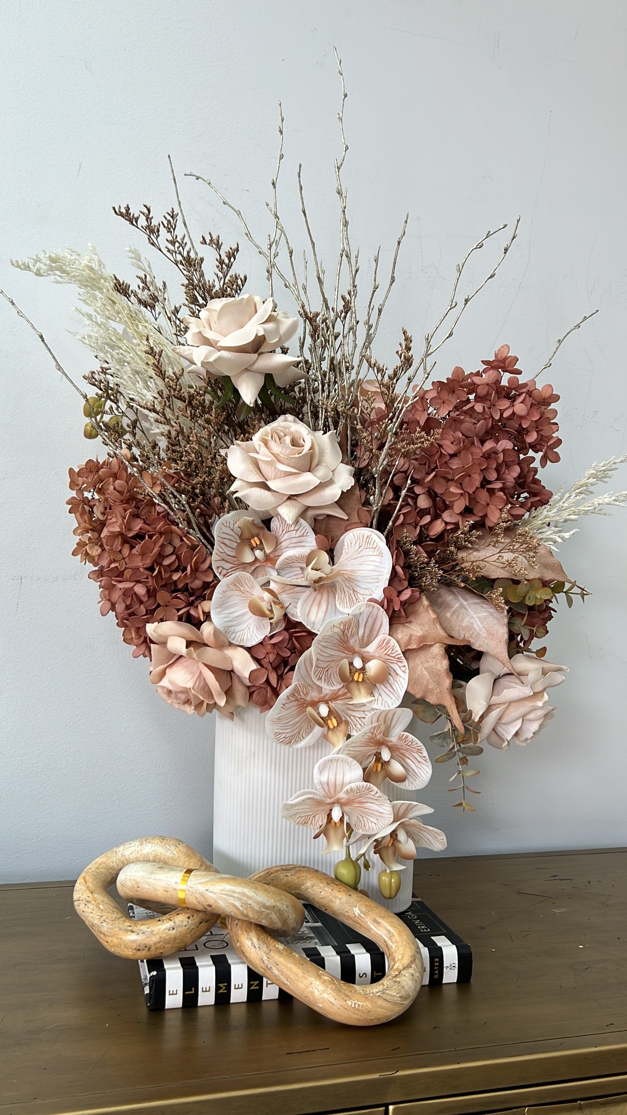 Alara bloom floral arrangement