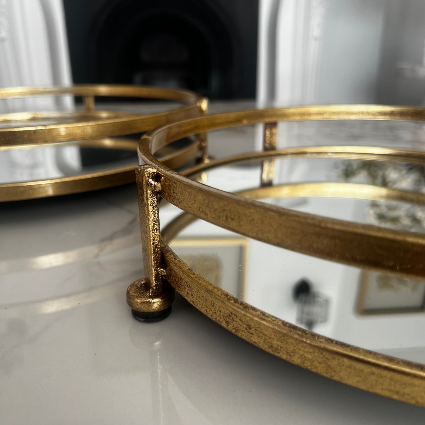 Dina round Gold mirror tray - Luscious Homewares