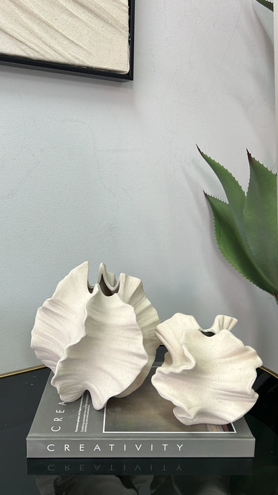 Pampas ceramic vase