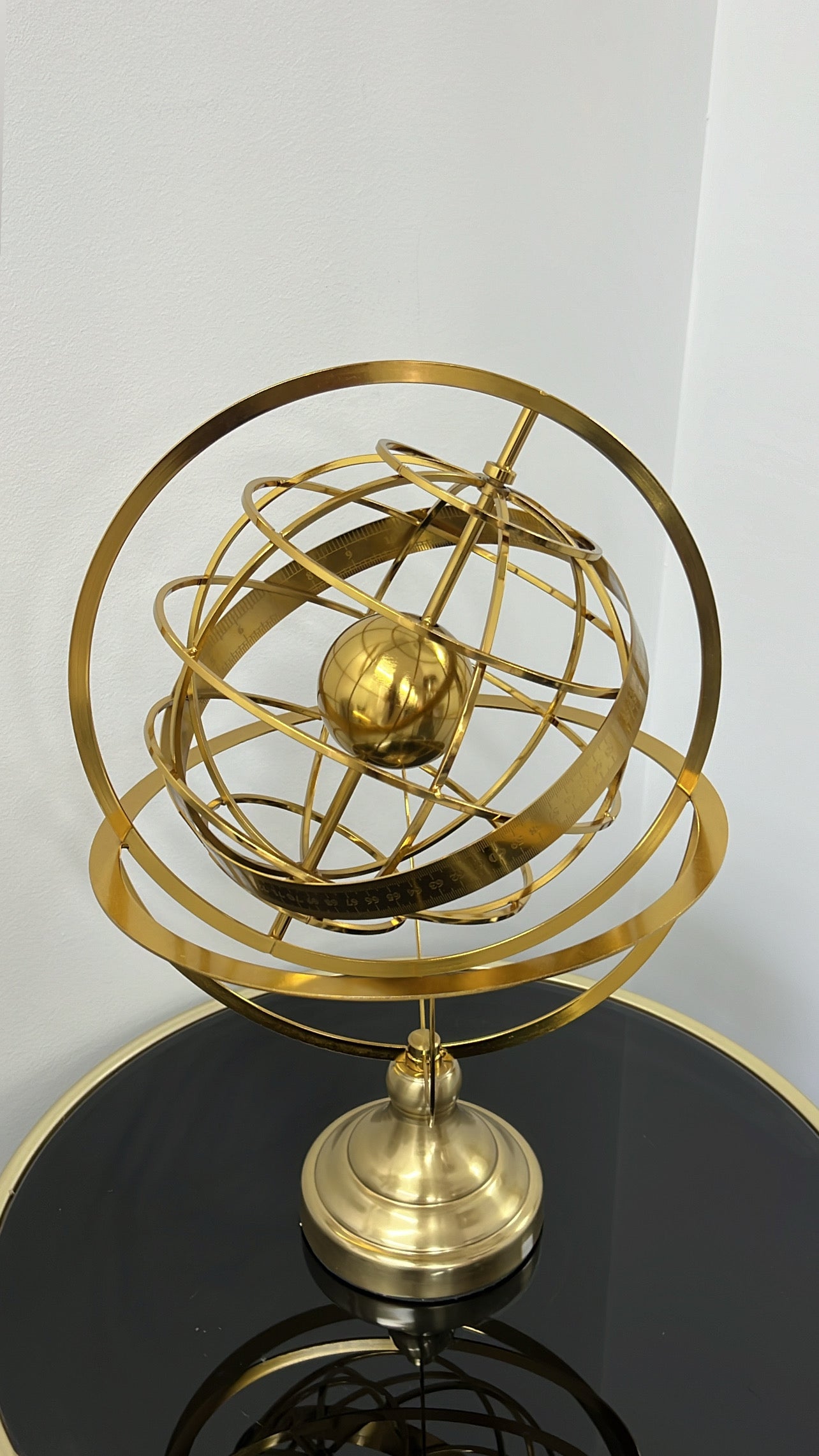 Global gold stand - Luscious Homewares