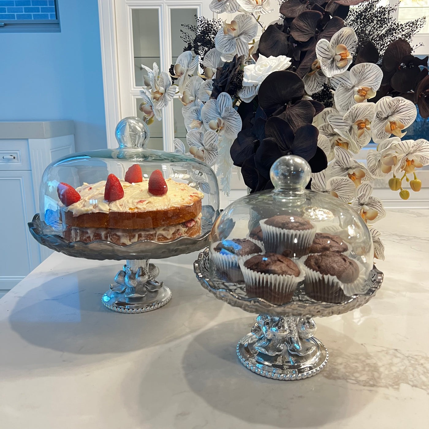 Yissra silver serving cake + dome - Luscious Homewares
