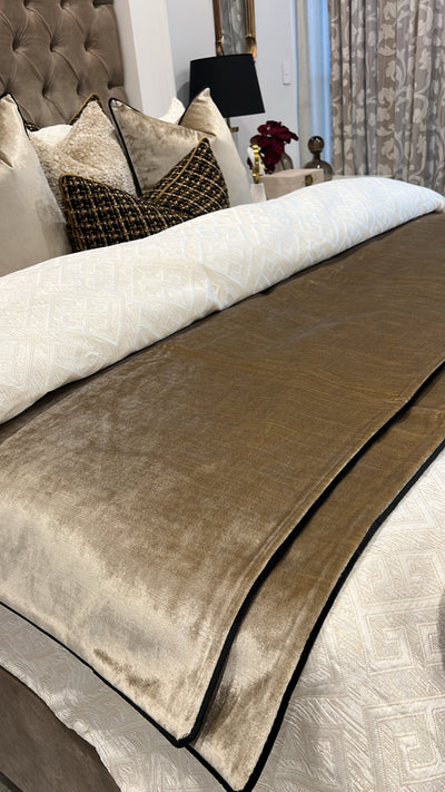Royal luxe latte throw 140x220cm - Luscious Homewares