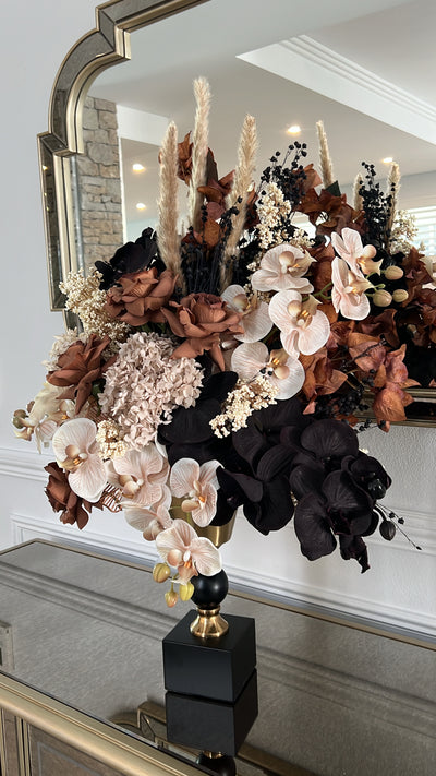 Lana 🤎 Floral Arrangement - Luscious Homewares