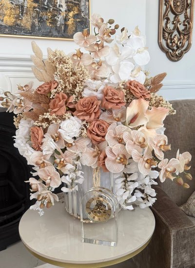 Swan 🦢 flower Arrangement - Luscious Homewares
