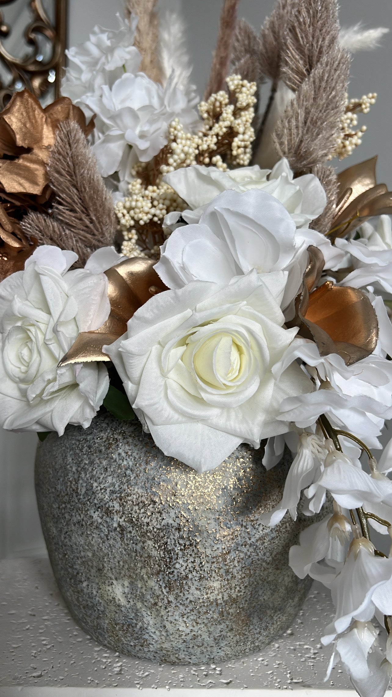 Honeydew Floral Arrangement - Luscious Homewares