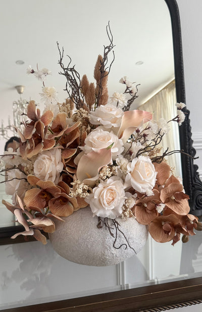 Mia flower Arrangement - Luscious Homewares
