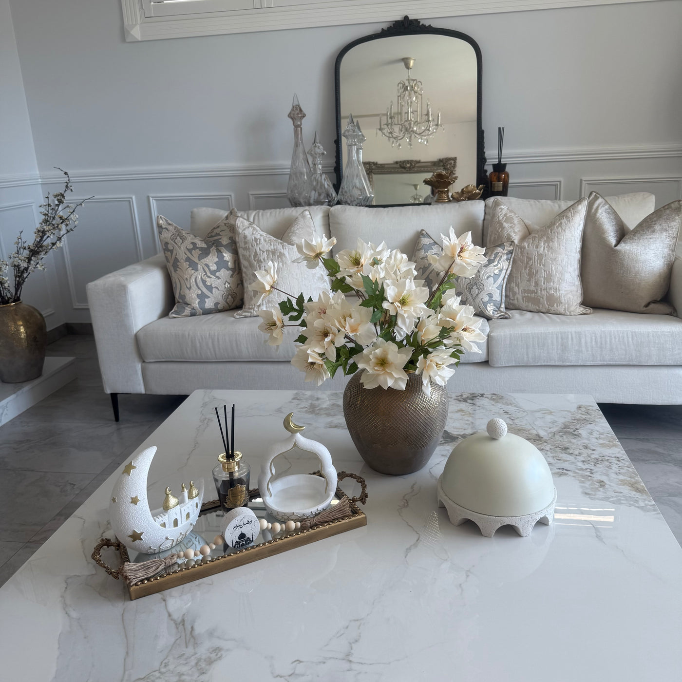 Ramadan gold and white tray ornament