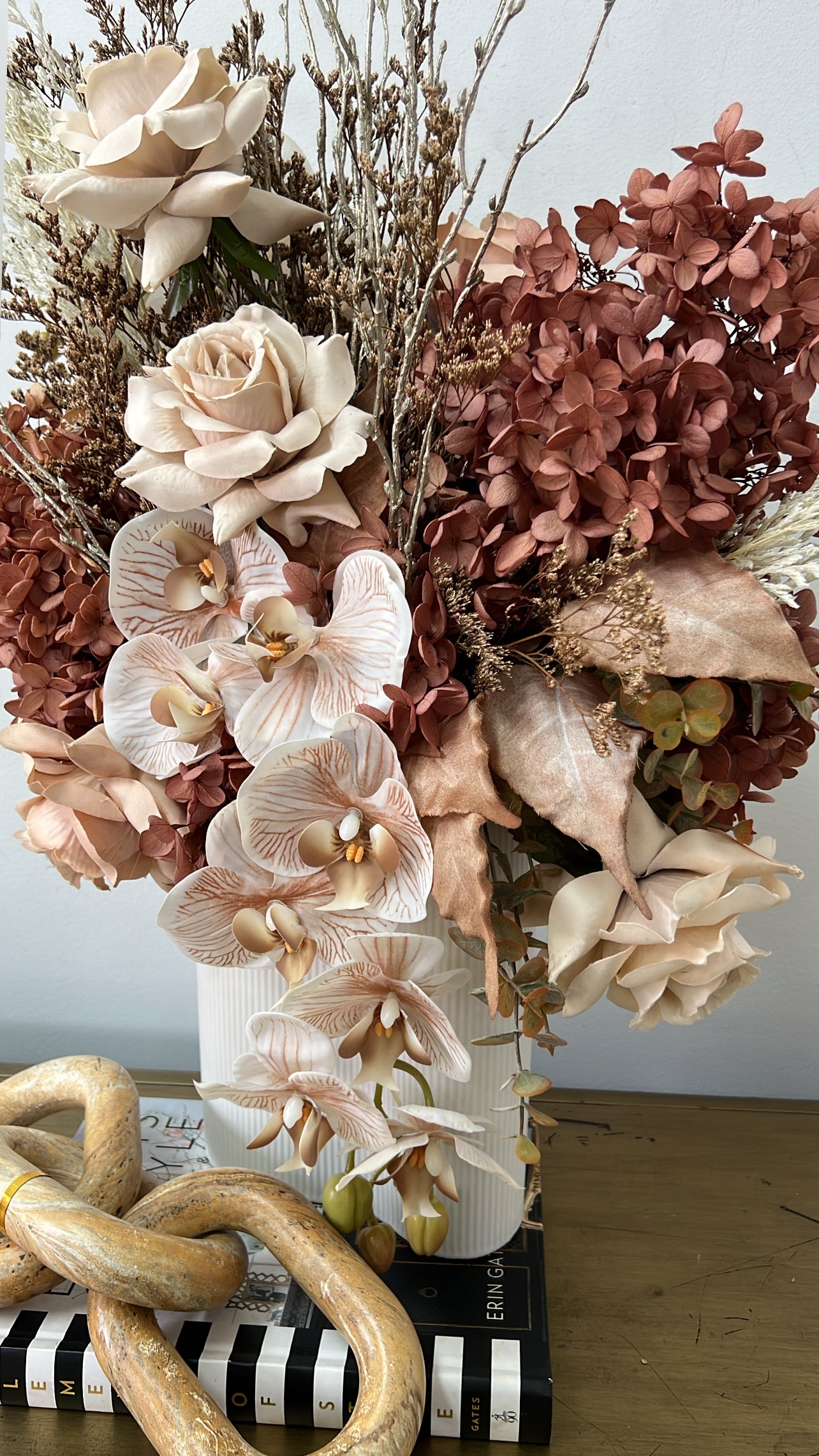 Alara bloom floral arrangement