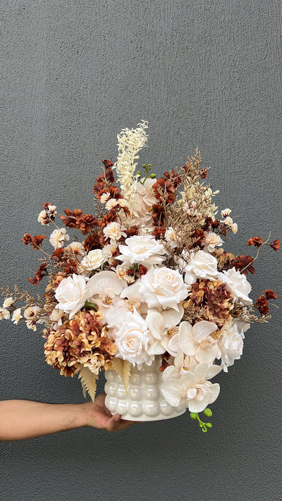 Mira blooms floral arrangement