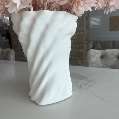 Fluted wave 3d ceramic vase