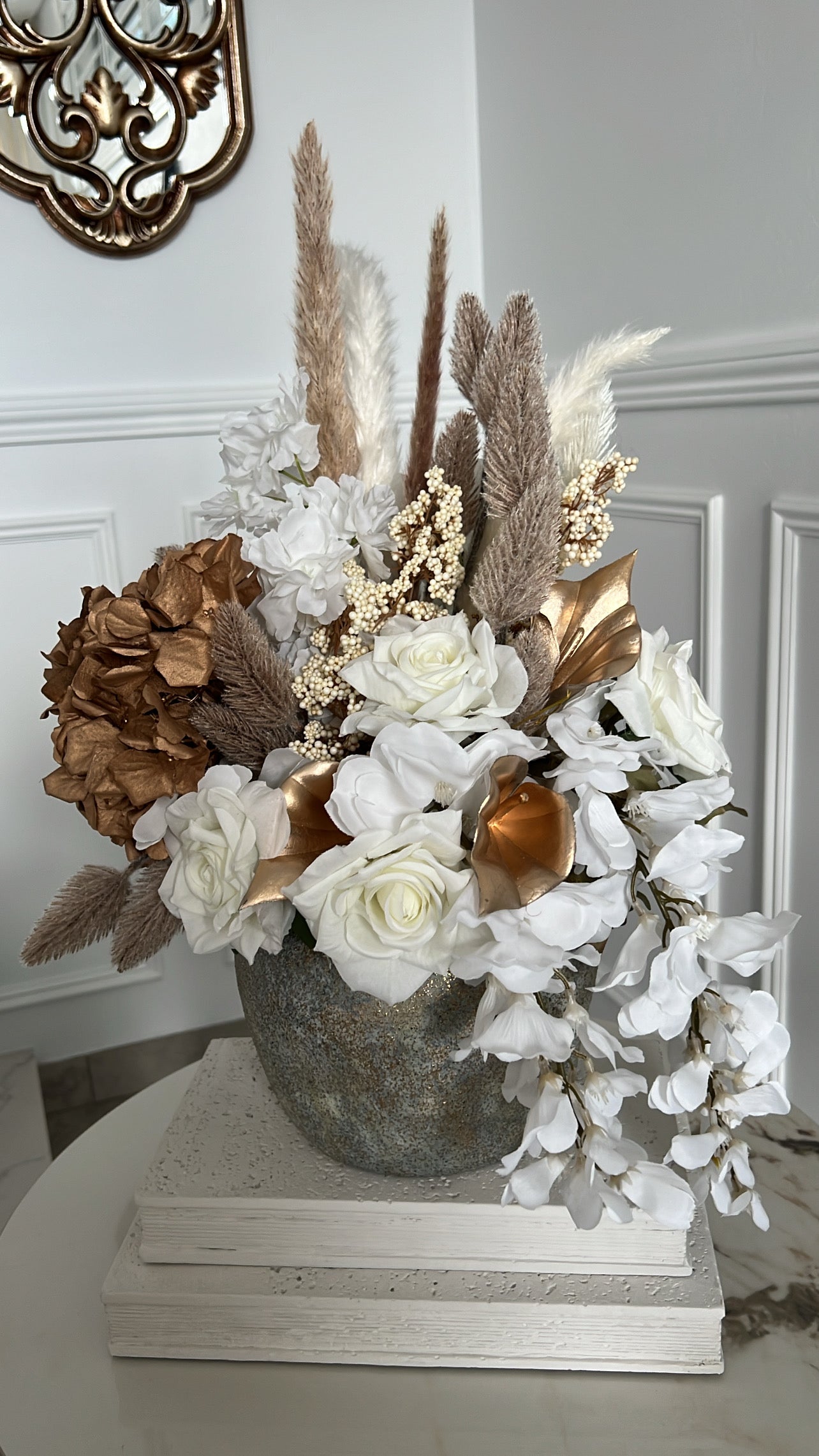 Honeydew Floral Arrangement - Luscious Homewares