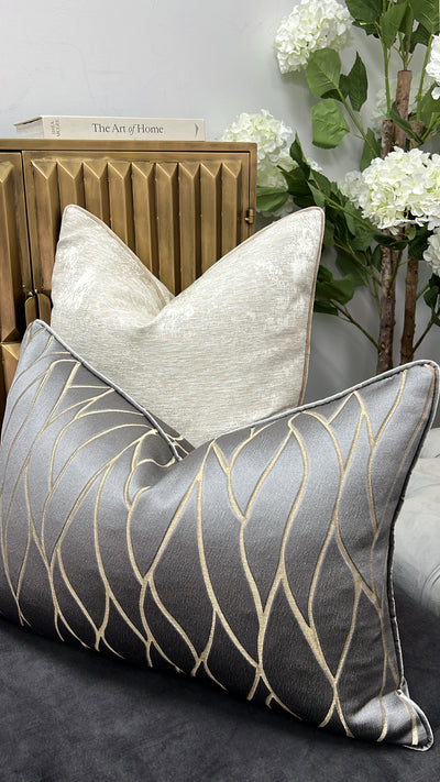 Zillara silver cushion