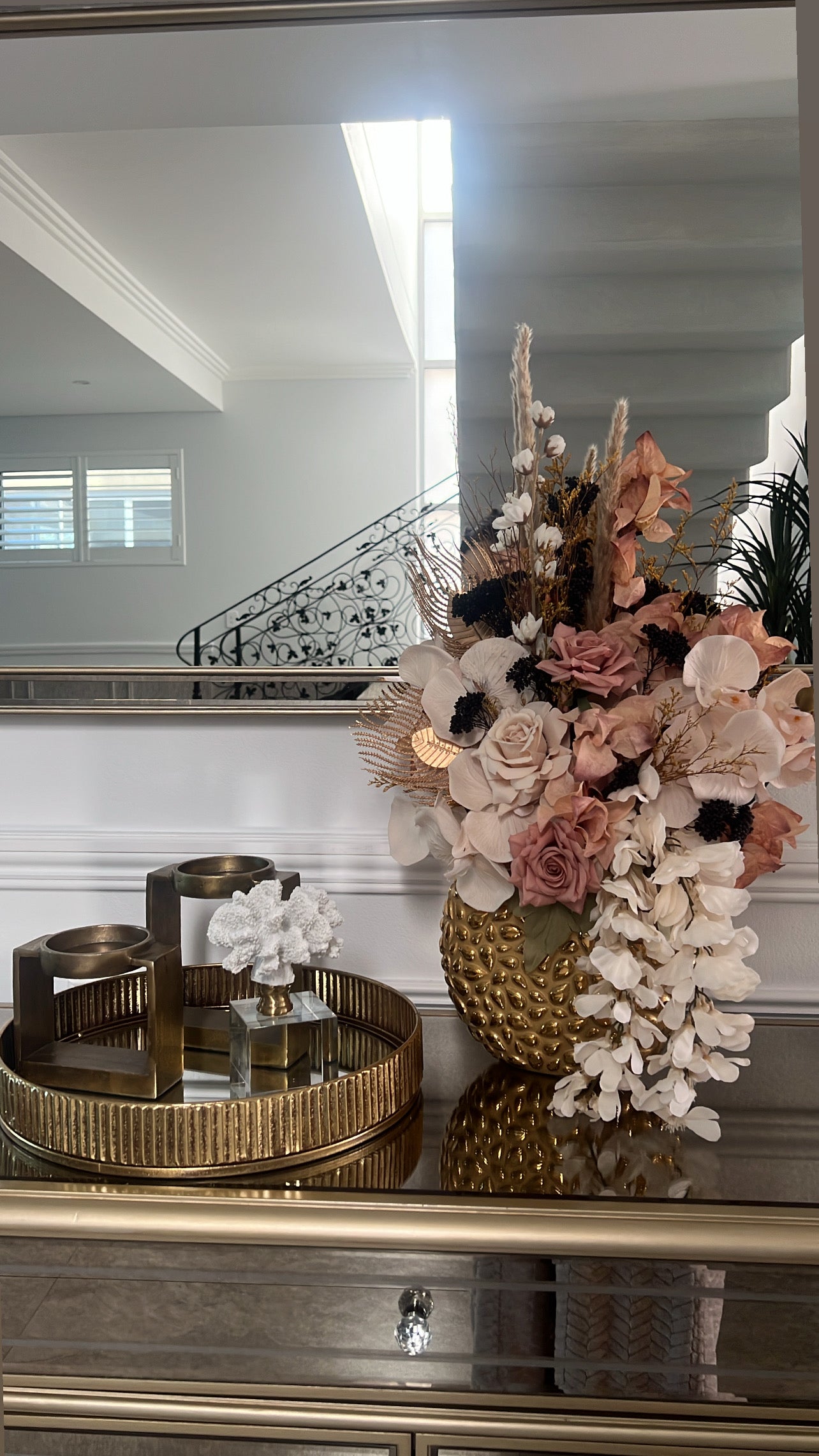 Joanne bloom Floral Arrangement - Luscious Homewares
