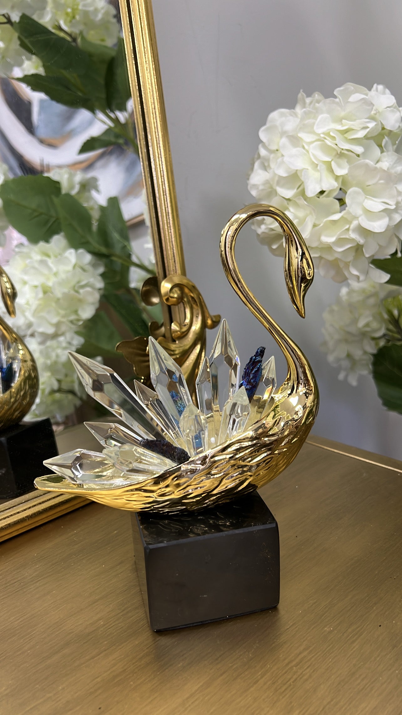 Gold swan figurine