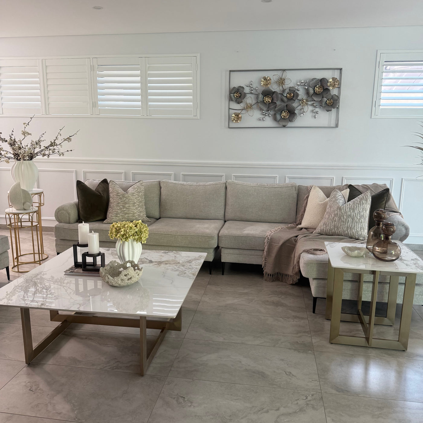 Floral bloom metal wall art hanging - Luscious Homewares