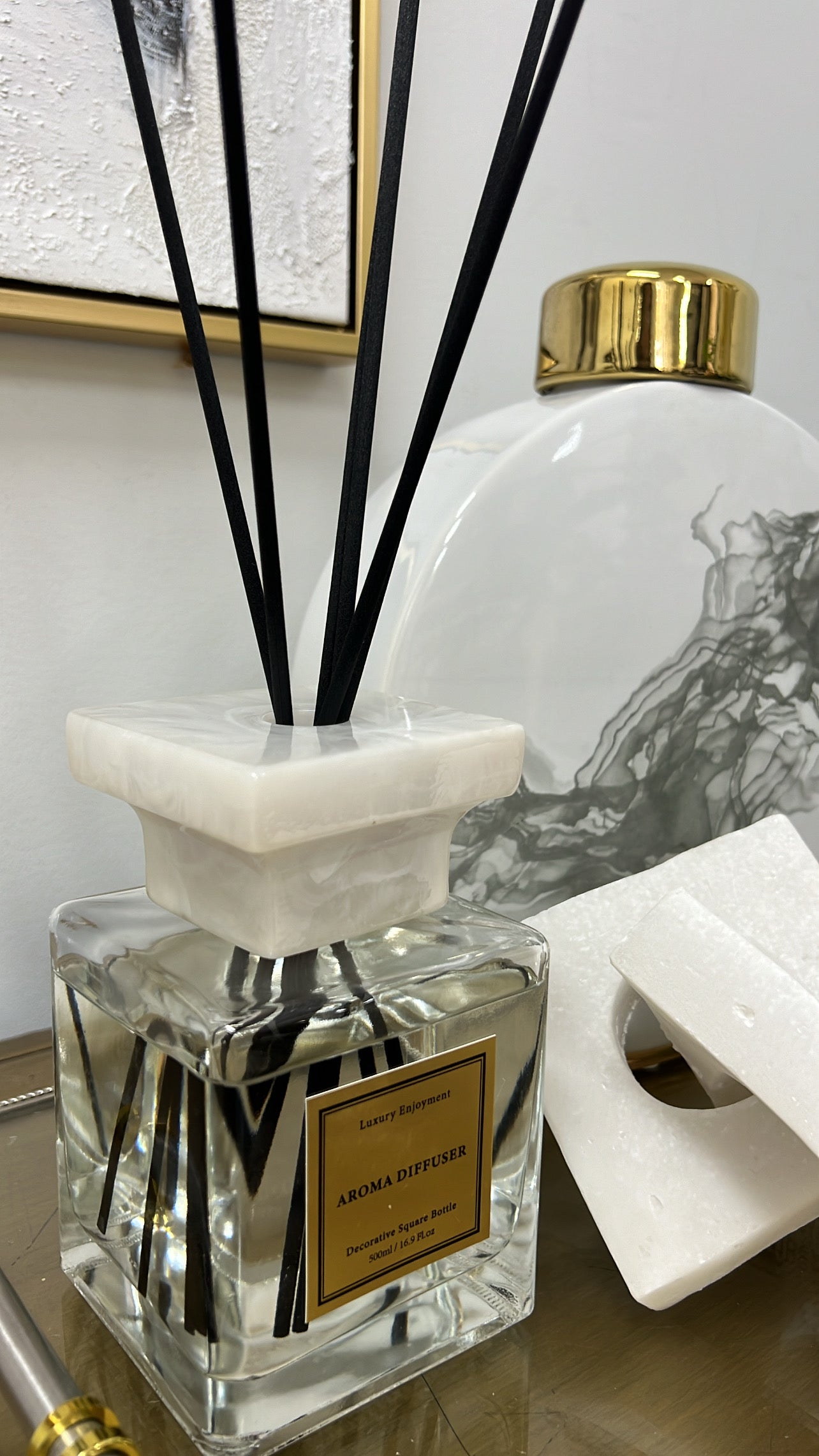 Luxury white marble glass diffuser  pear & freesia 500ml