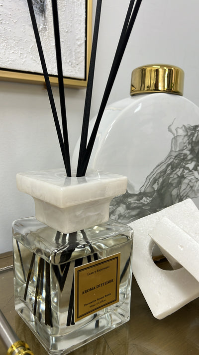 Luxury white marble glass diffuser  pear & freesia 500ml