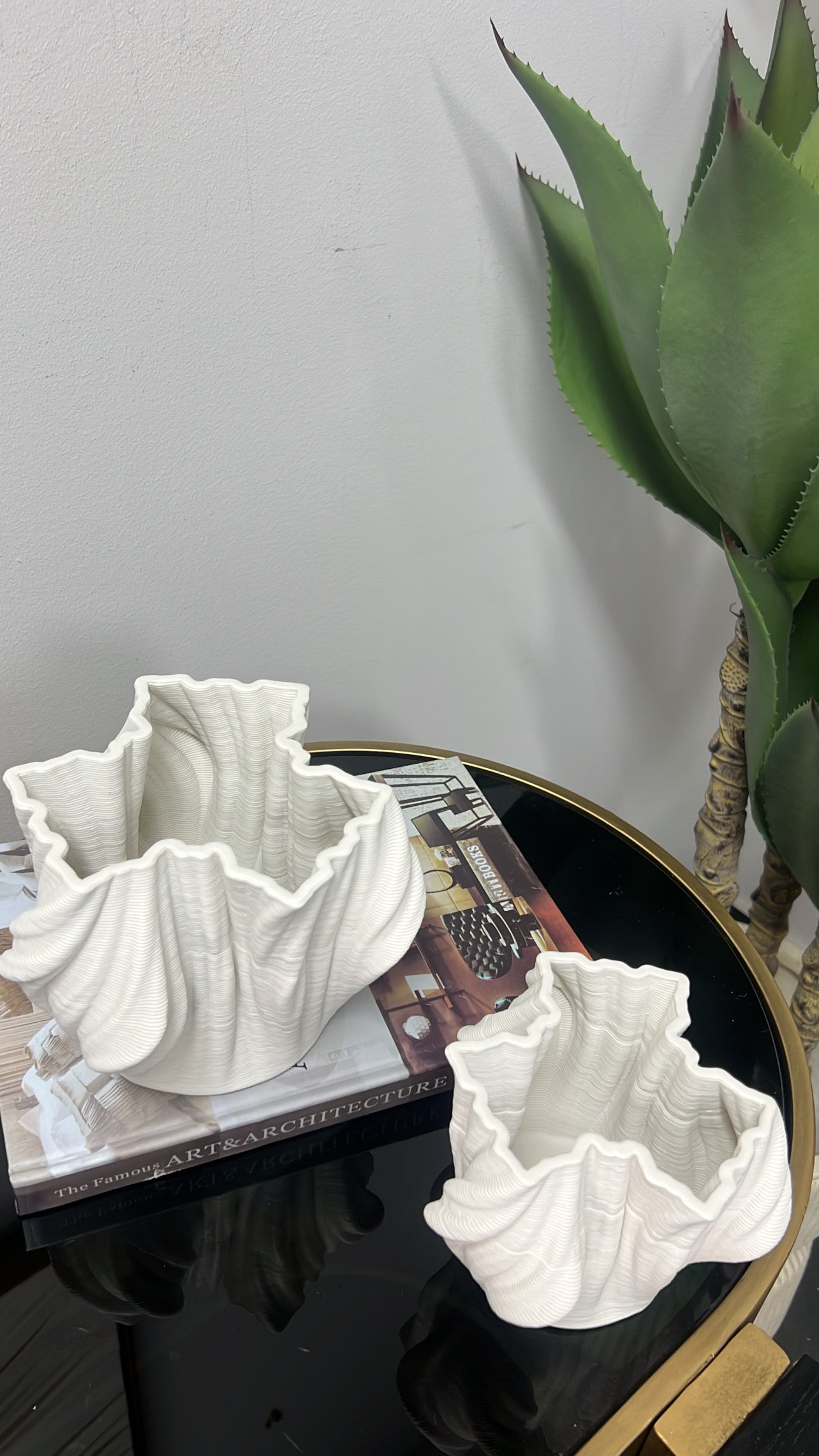 Swivel white ceramic vase - Luscious Homewares