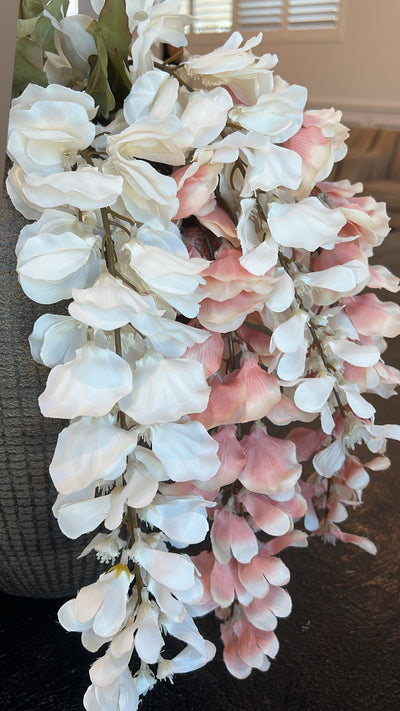 Wisteria artificial stem                                 Available in 3 colours