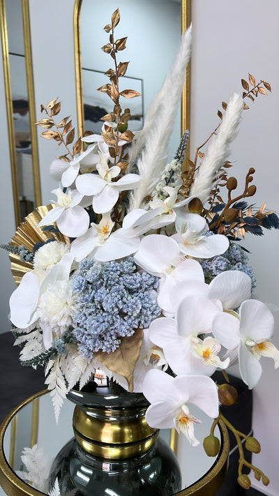Cyrine floral arrangement - Luscious Homewares