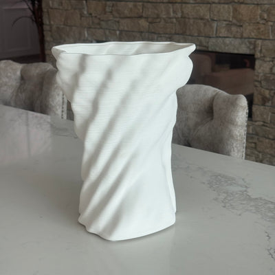 Fluted wave 3d ceramic vase