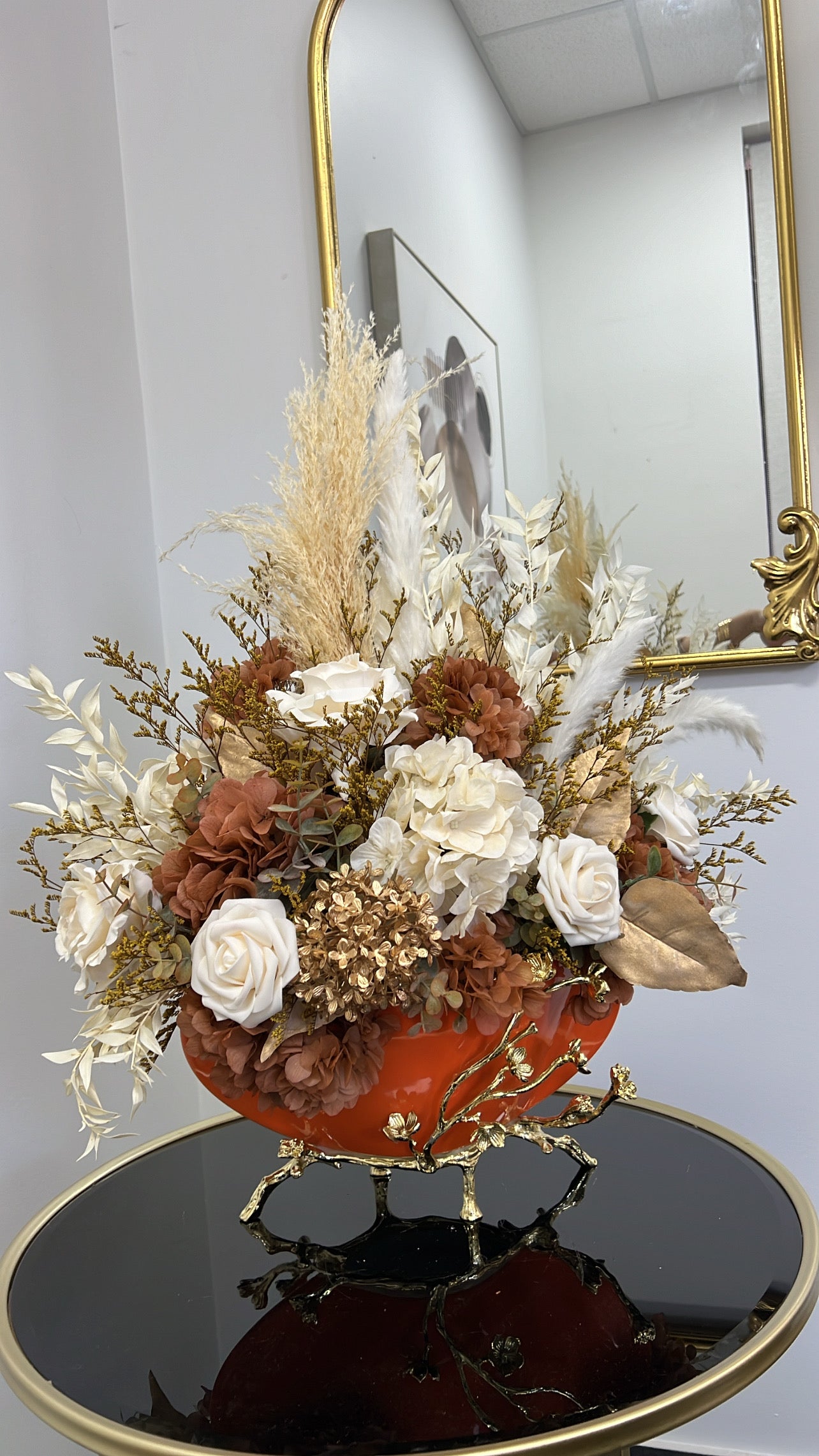 Zafron floral arrangement - Luscious Homewares