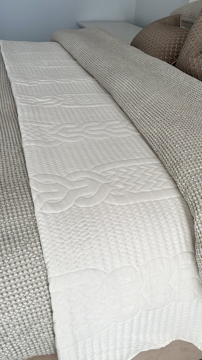 Pleated ivory Coverlet queen / king set 3 pieces - Luscious Homewares