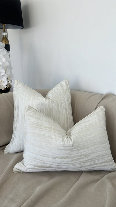 Hiyam cushion