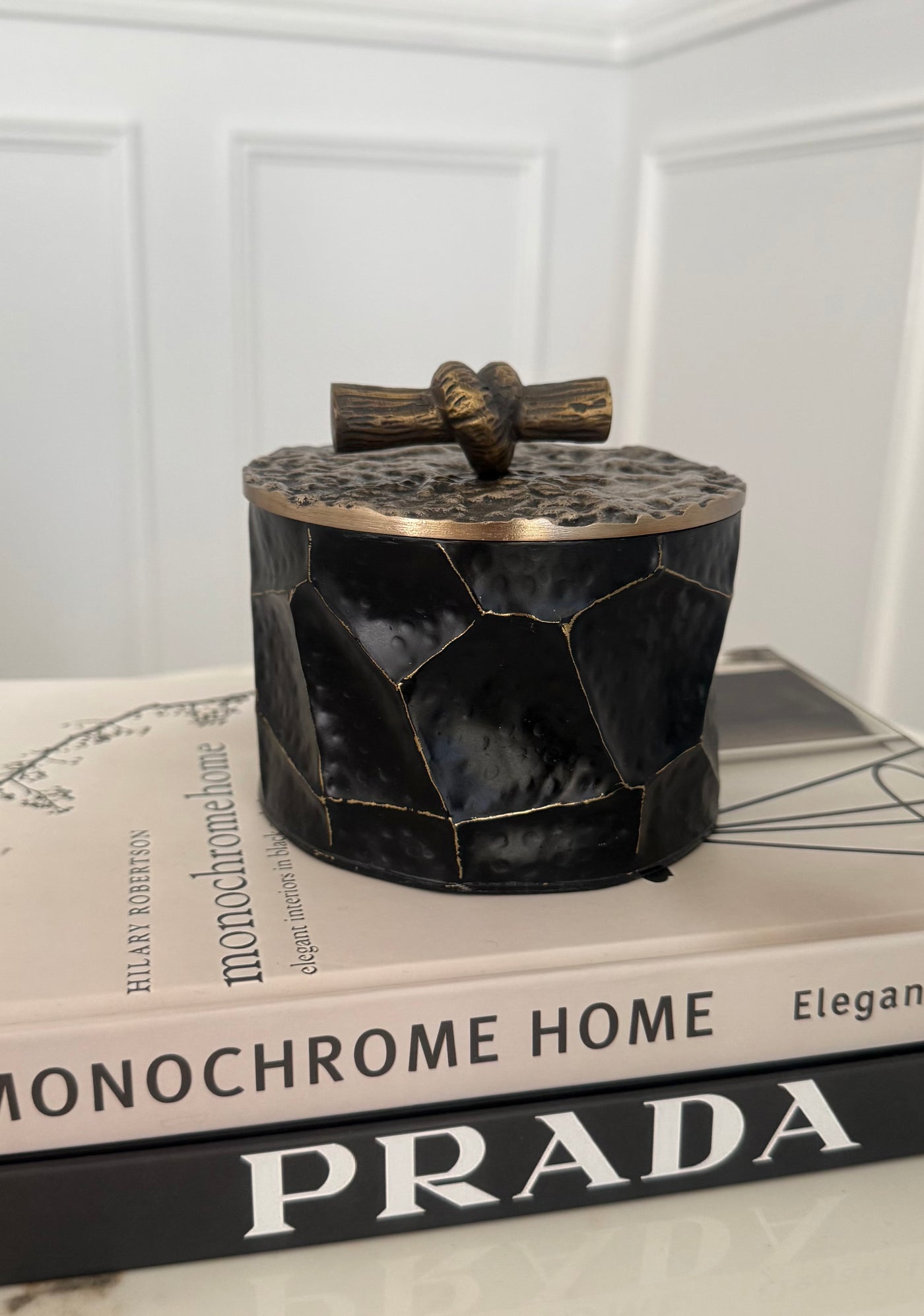 Hammered knot Trinket box - Luscious Homewares