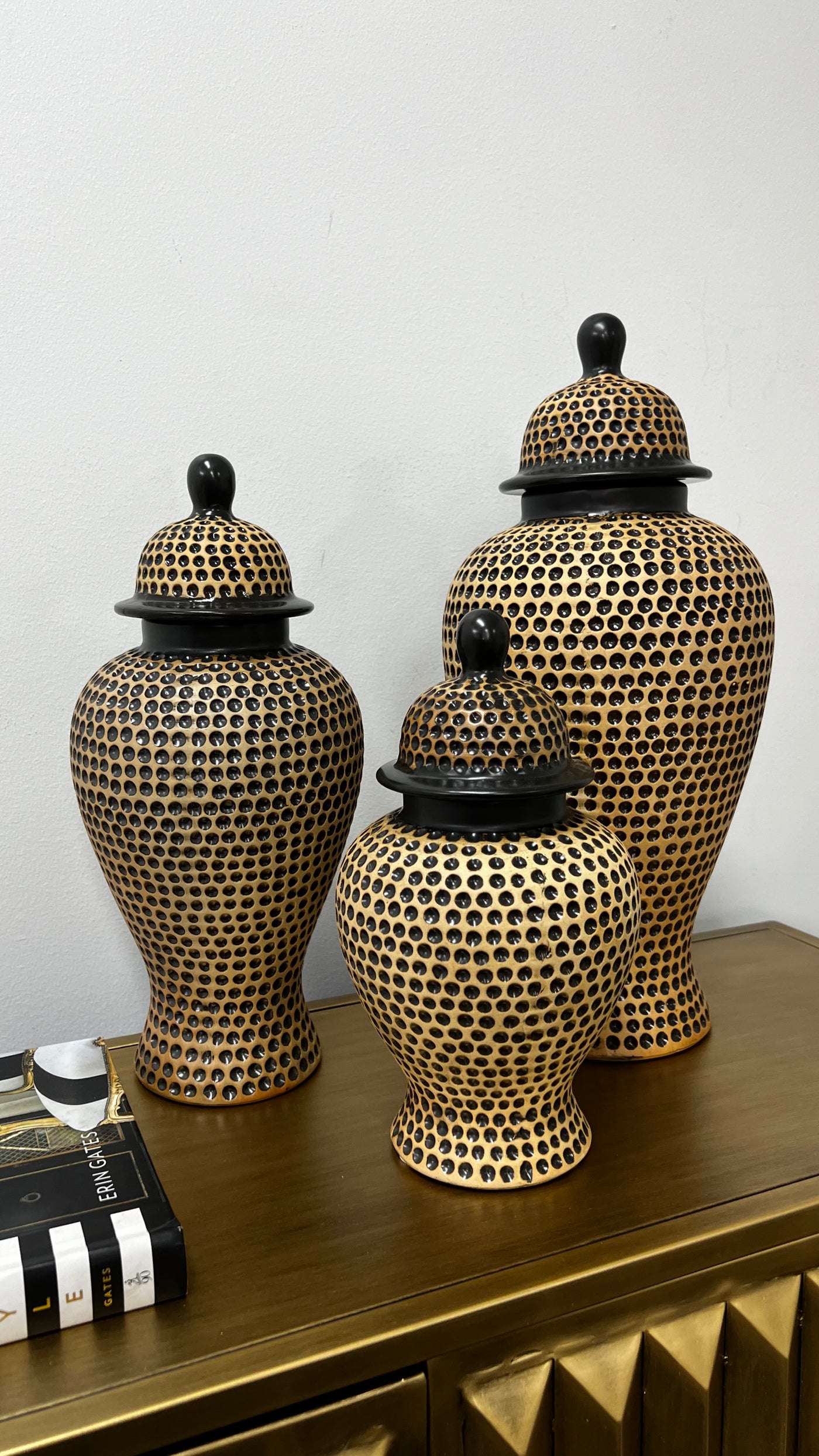 Pablo ginger jars