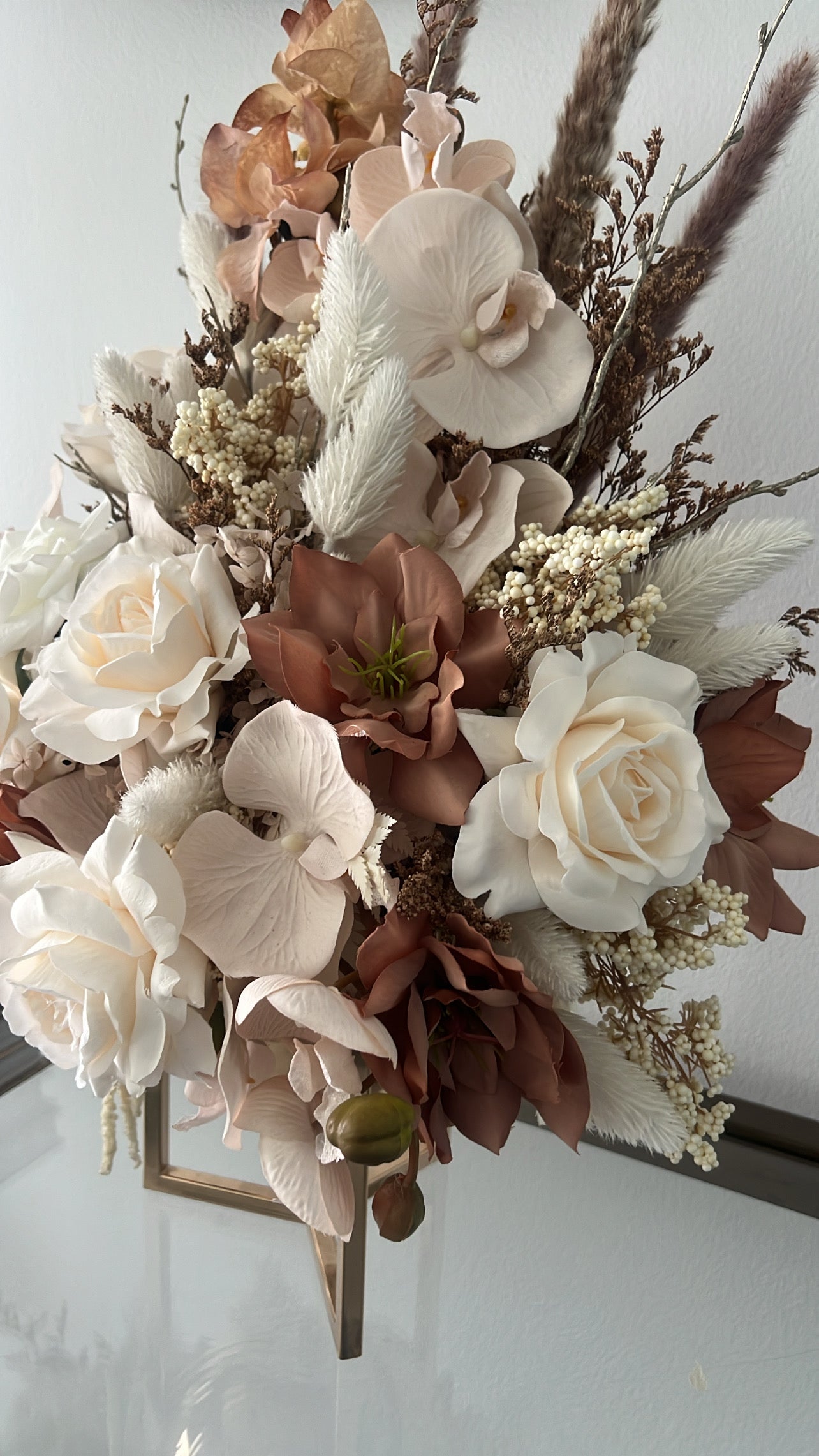 Giyani Floral Arrangement - Luscious Homewares