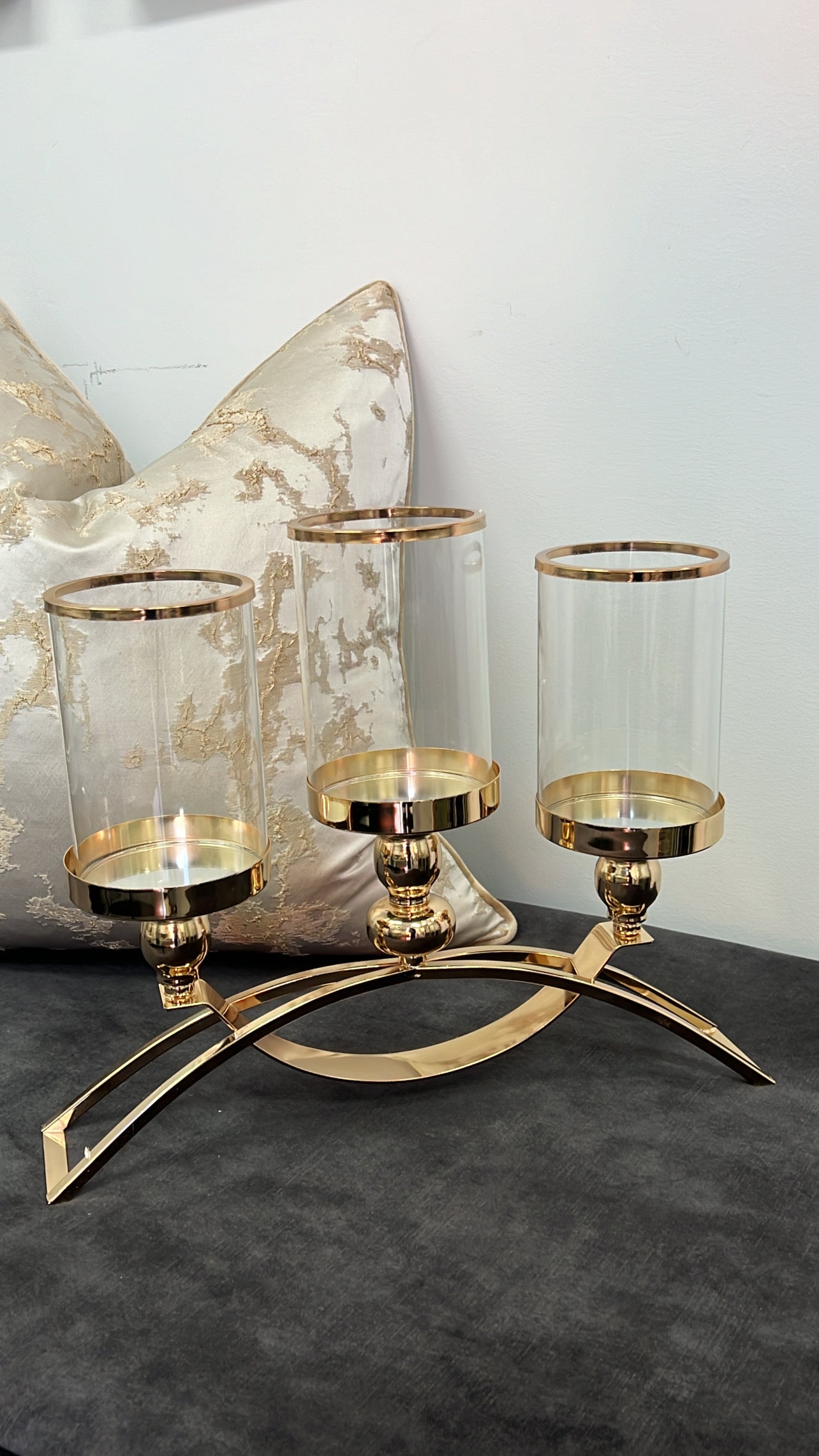 Manhattan gold candle holder - Luscious Homewares