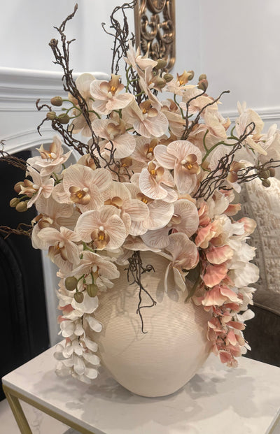 Selina blooms flower Arrangement - Luscious Homewares